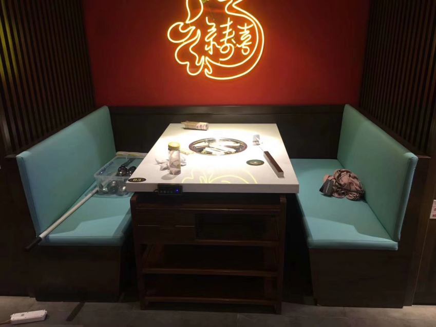 20191226/5e04c0b4861a2.jpg 西安魚(yú)豆元卡座沙發(fā)和火鍋?zhàn)?jpg