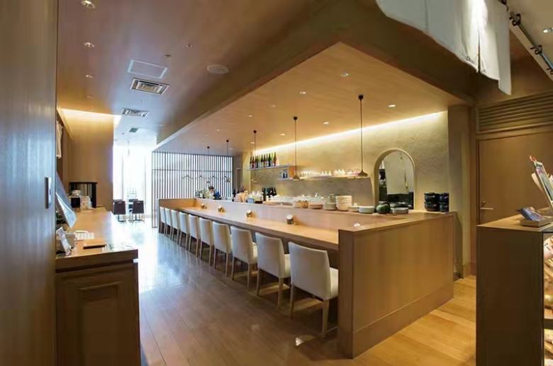 20211208/61b035e80e214.jpg 西安博菲克家具廠實木餐桌椅生產車間.jpg