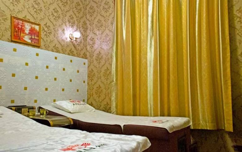 20220216/620c62fea1be8.jpg 足浴電動沙發(fā)床.jpg