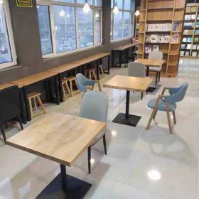 渭南某圖書閱覽室桌椅書柜定做案例