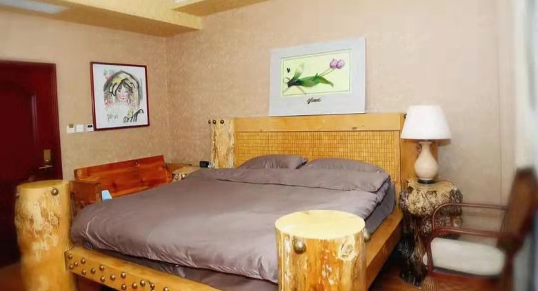 20221223/63a5047837477.jpg 酒店古典大床房效果圖還原.jpg